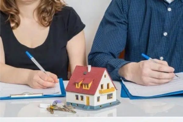 công chứng viên cam kết tài sản riêng