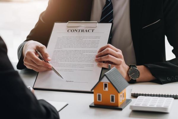 công chứng chia tách cuối tuần