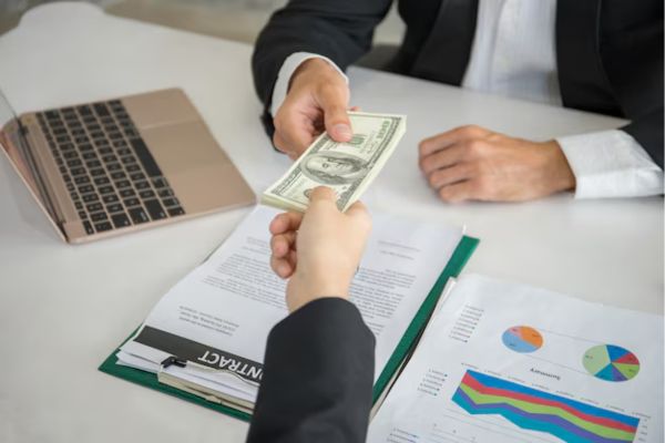 Hợp đồng vay tài sản