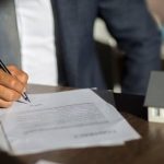 Nghĩa vụ tài sản của người từ chối nhận di sản sau khi công chứng 77