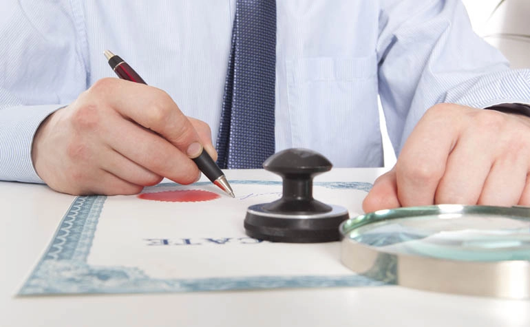 công chứng bản dịch hồ sơ nhân sự