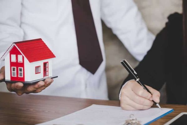 Khi nào cần luật sư bất động sản