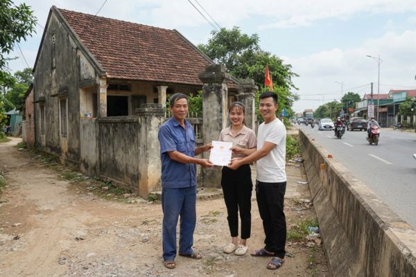 Cho tặng nhà đất dính vi phạm khoảng cách an toàn công trình giao thông