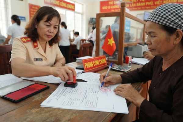 Chứng thực chữ ký trên giấy ủy quyền nhận tiền bồi thường giải phóng mặt bằng