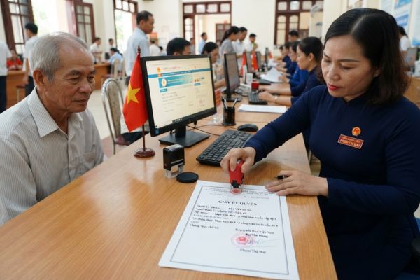 Chứng thực chữ ký trên giấy ủy quyền thực hiện dịch vụ công trực tuyến cấp độ 4