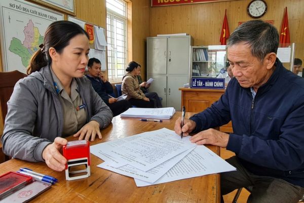Chứng thực chữ ký trên đơn xin xác nhận tình trạng sử dụng đất thực tế